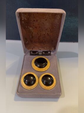 ST JOHN Vintage set of clip on earrings and pendant/scarf holder in original box